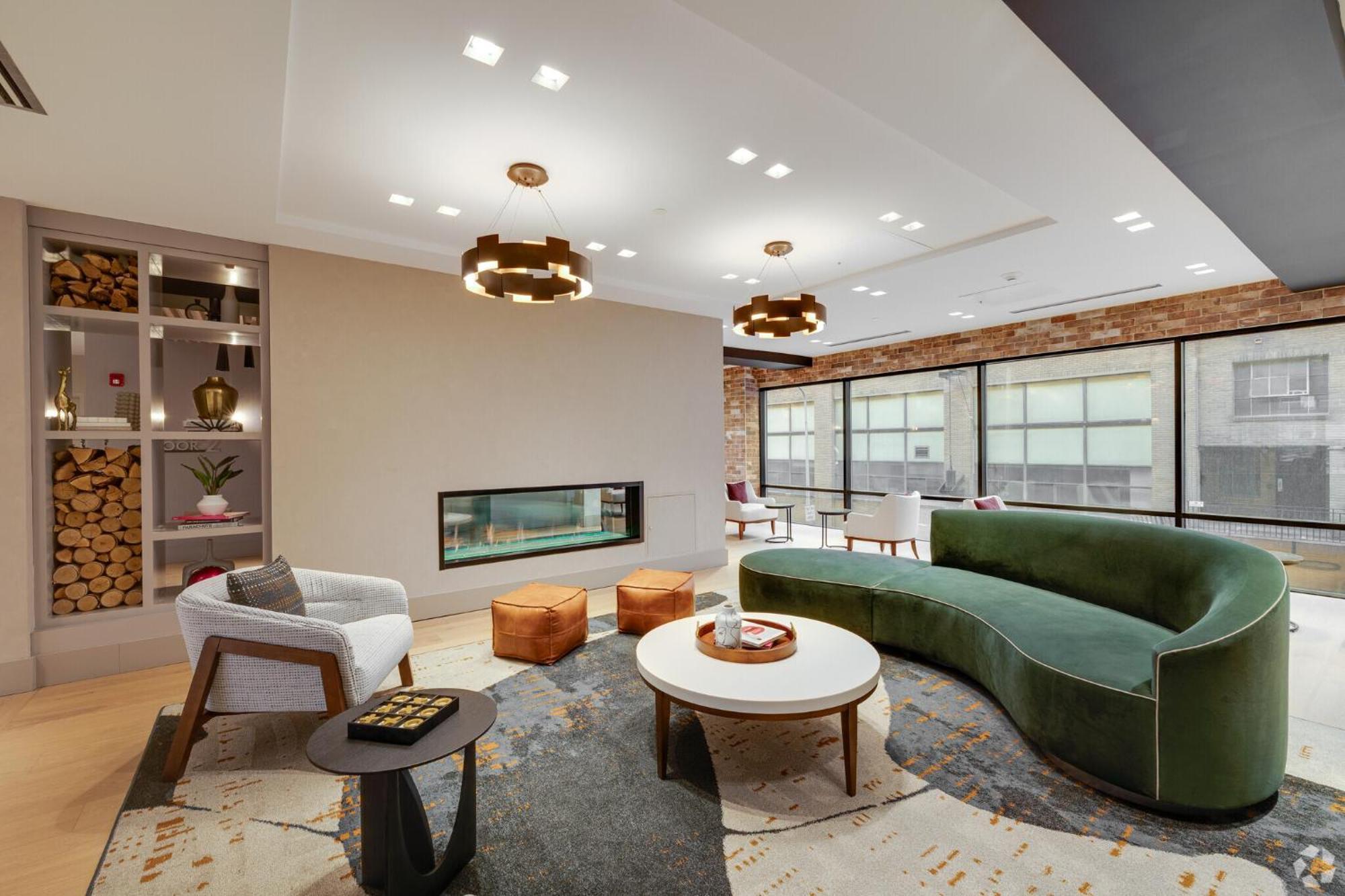 Luxury By Hyatus Center